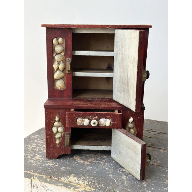 Antique Folk Art Coquillage Tabletop Cabinet, Circa Early 20th Century For Sale - Image 4 of 17