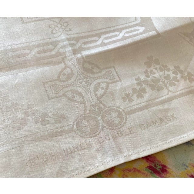 This is a set of 6 double damask Irish linen dinner napkins produced by Thomas Ferguson, Ltd. They are in their original...