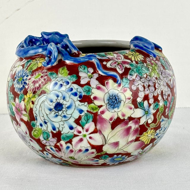 Chinese Famille‑Rose Brush Pot With Applied Blue Dragons, Guangxu Mark — Late Qing / Early Republic, 5" For Sale - Image 9 of 13