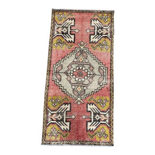 Turkish Yastik Rug 1'8" x 3' For Sale