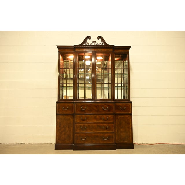 Baker Furniture Georgian Flame Mahogany Lighted Breakfront Bookcase Cabinet With Drop Front Secretary Desk, Circa 1960s For Sale - Image 14 of 17