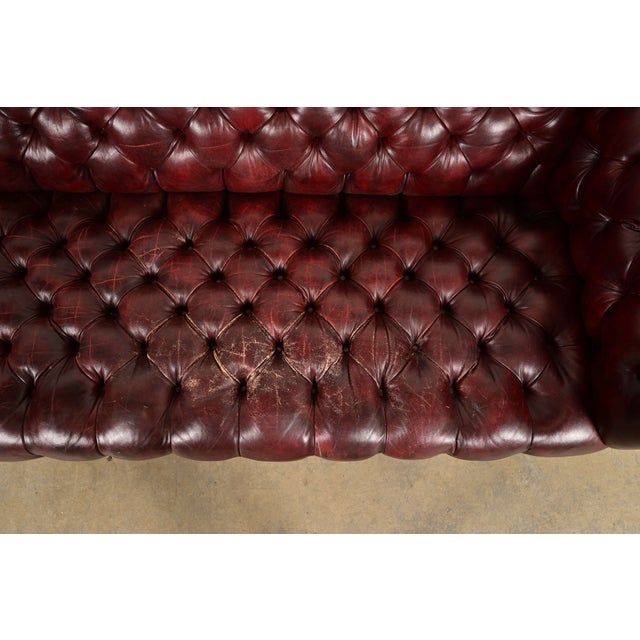 Burgundy Hancock & Moore Style English Oxblood Tufted Leather Chesterfield Sofa | Circa 1980s For Sale - Image 8 of 15