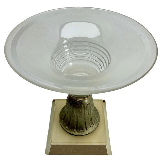 Art Deco Pedestal Bowls with Stylized Bronze on Onyx Plinth, 1935, Set of 2 For Sale - Image 6 of 15