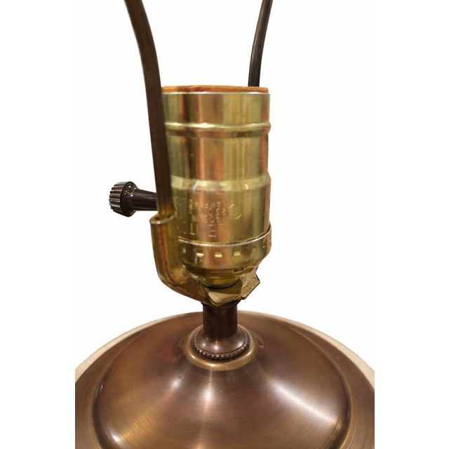 1970s Vintage Chinoiserie Hand-Painted Floral Porcelain Table Lamp With Original Finial & Brass Base For Sale - Image 5 of 10