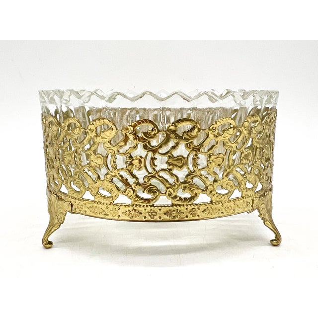 Vintage Hollywood Regency Gold-Tone Filigree & Glass Footed Dish — Candy / Nut Bowl / Vide Poche For Sale In Houston - Image 6 of 15