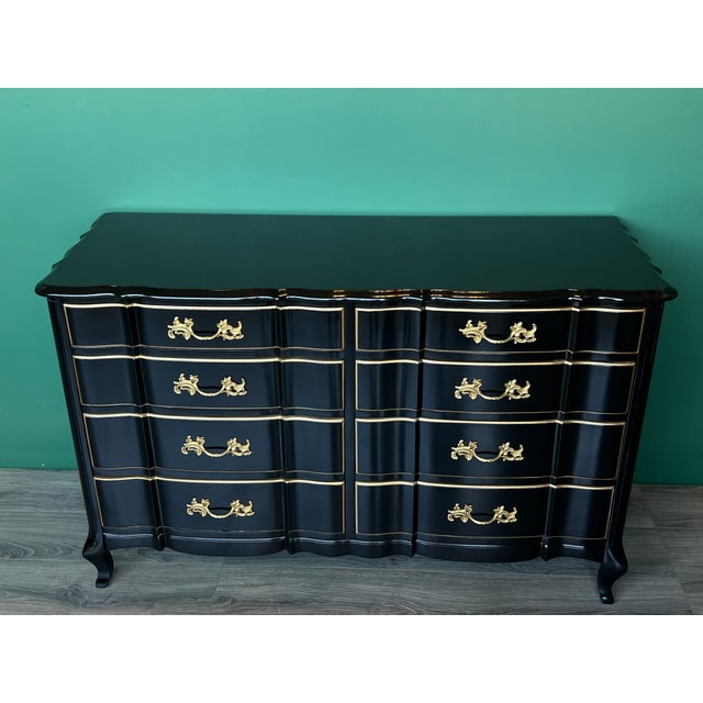 Vintage High Gloss Black Lacquered French Provincial Dresser of Nine Drawers For Sale - Image 13 of 16