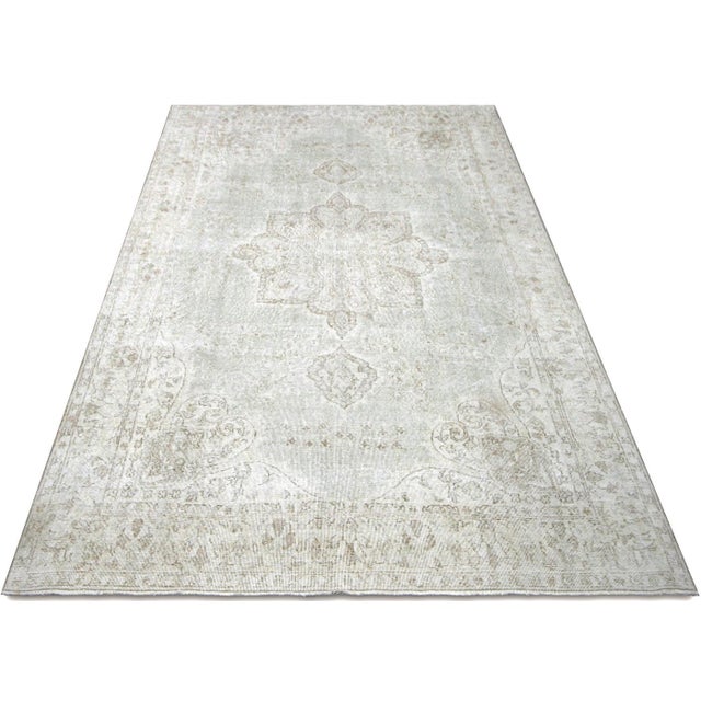 1960s Turkish Oushak Rug For Sale In Los Angeles - Image 6 of 6