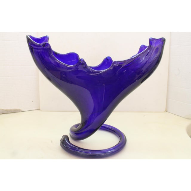 1970s Cobalt Blue Blown Glass American Cornucopia Gondola Centerpiece Vase For Sale - Image 12 of 16