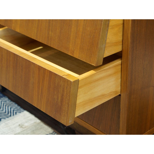 Mid-Century Modern Chest of Drawers in Walnut, 1960s For Sale - Image 4 of 7
