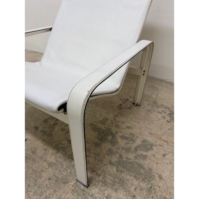 Toussaint and Angeloni White Leather Lounge Chair and Footrest for Matteo Grassi For Sale - Image 12 of 17