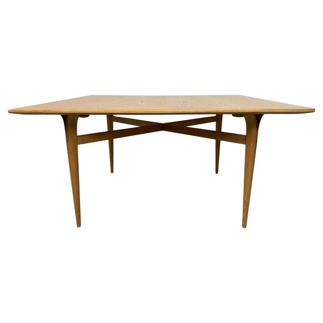 Light Yellow Cleft-Leg Side Table in Ash Wood by Bruno Mathsson for Karl Mathsson, 1960s For Sale - Image 8 of 8