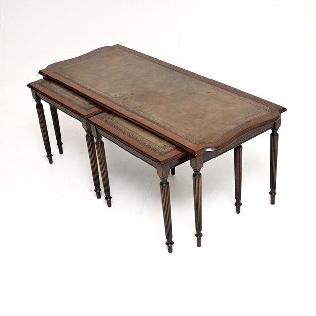 Hollywood Regency Antique Mahogany Leather Top Nesting Coffee Table, 1930, Set of 3 For Sale - Image 3 of 11