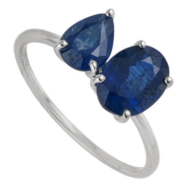 Contemporary 2.55ct Pear & Oval Blue Sapphire Toi Et Moi Ring Size 5.5 in 14k White Gold For Sale
