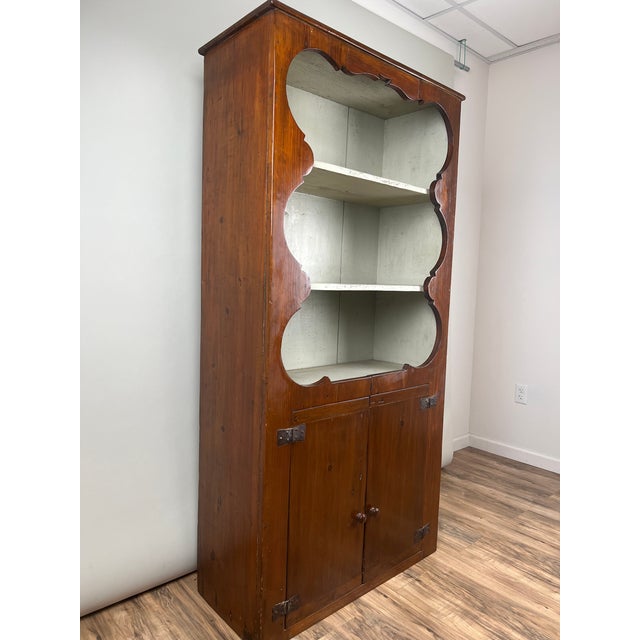 Early 19th Century Antique Mid Atlantic Country Pine Cupboard C. Early 19th Century For Sale - Image 5 of 11