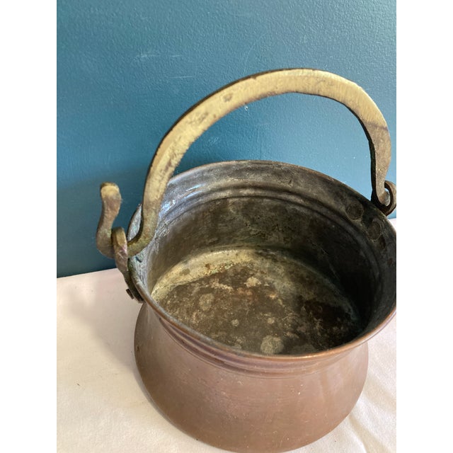 Rustic Early 20th Century Copper Pot With Brass Handle For Sale - Image 3 of 8