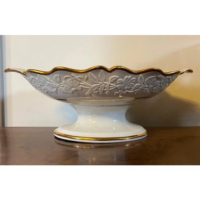 Antique Early 19th Century English George III Coalport Porcelain Centerpiece Compote Fruit Bowl For Sale In New York - Image 6 of 13