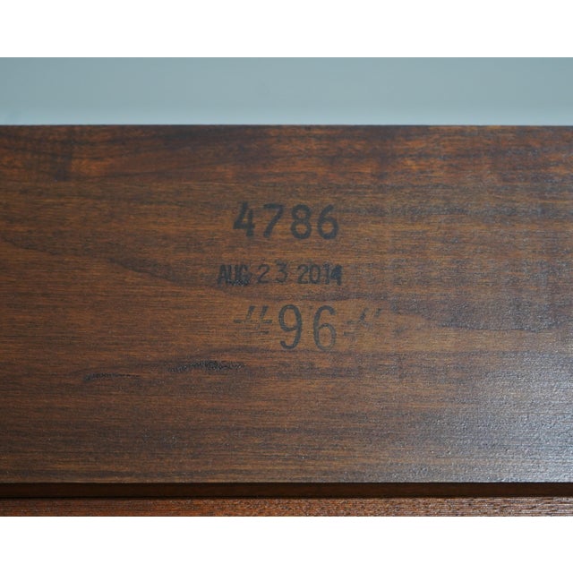 Stickley Mahogany Chippendale Style Inlaid China Cabinet Breakfront For Sale - Image 18 of 18