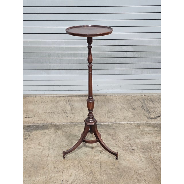 Wood Late 20th Century Kittinger Williamsburg Style Mahogany Plant Stand Candlestand For Sale - Image 7 of 11