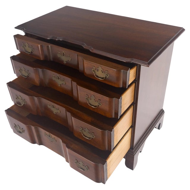Century Furniture Solid Mahogany Block Front 4 Drawers 32" H Compact Bachelor Chest Dresser MINT For Sale - Image 4 of 11