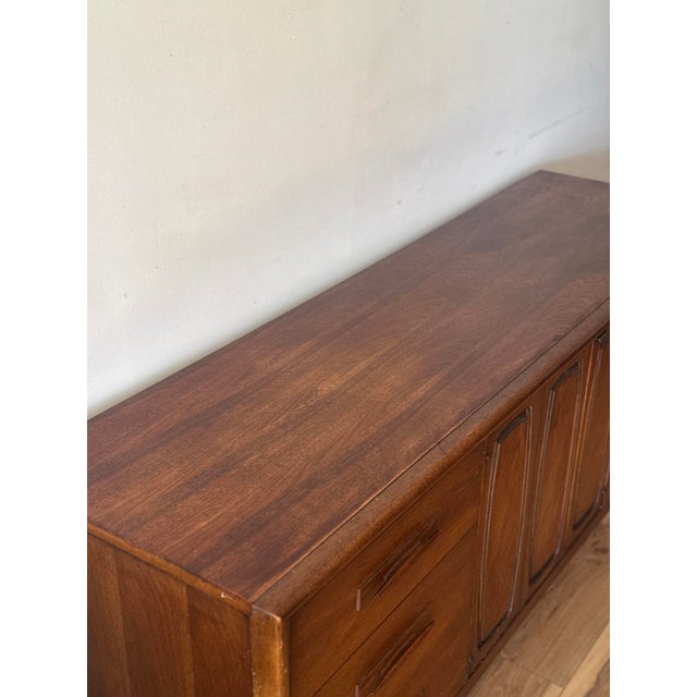 Mid-Century Modern Mid Century Modern Broyhill Emphasis Walnut Dresser For Sale - Image 3 of 11