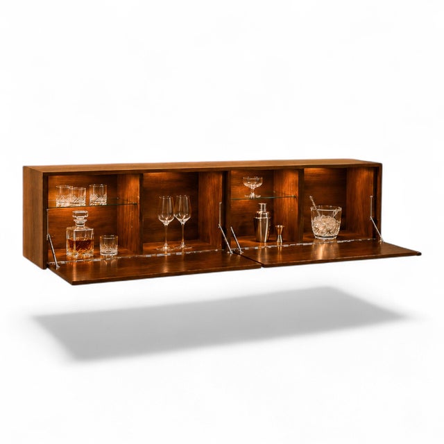 Designed in the 1950s by Carlo Hauner, this rare floating bar or sideboard showcases Hauner’s early mastery of proportion,...