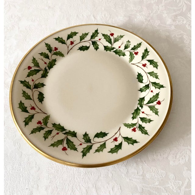 Cream Vintage Lenox Holiday Holly & Berries Plate Excellent Condition For Sale - Image 8 of 10
