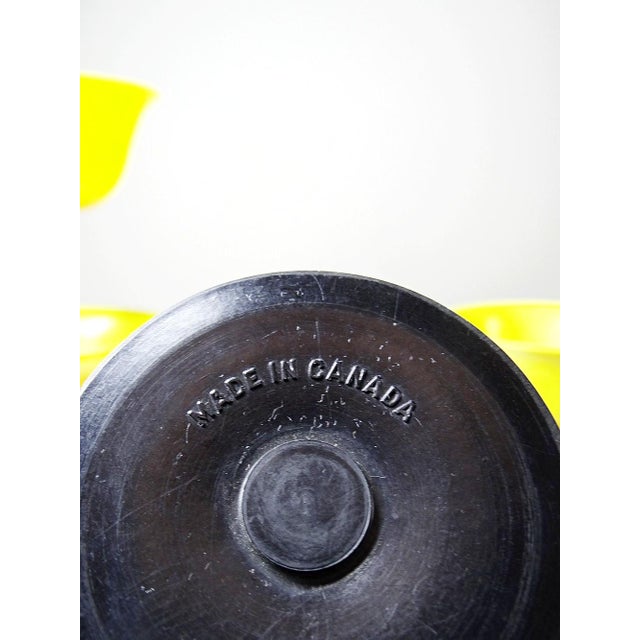 Vintage Art Deco Dessert Bowls from Nudawn & Catalin, Canada, 1930s, Set of 4 For Sale - Image 9 of 10