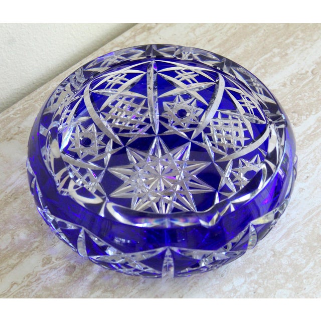 Vintage Cobalt Blue Cut-to-Clear Crystal Ashtray – Geometric Starburst Design – 8" For Sale - Image 11 of 16