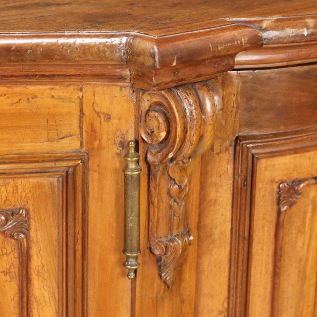 Wood Antique Baroque Credenza in Walnut For Sale - Image 7 of 12
