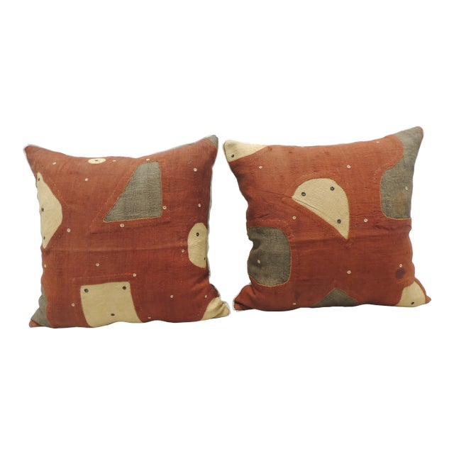 Applique African Raffia, Patchwork and Applique Brown Decorative Pillows - Set of 2 For Sale