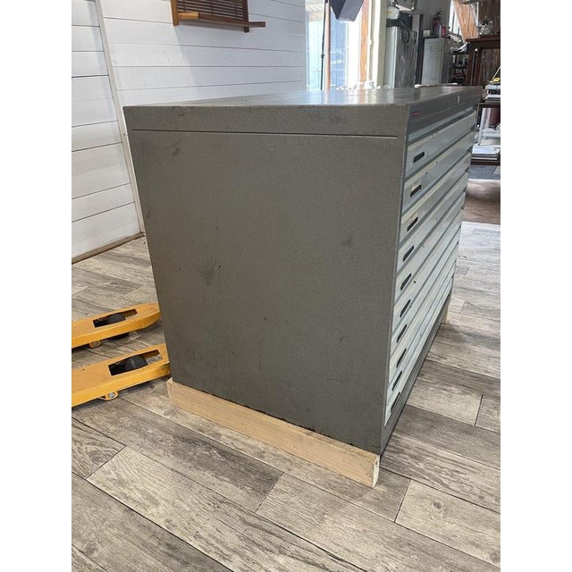 Metal Vintage Chest of Drawers in Iron, 1970 For Sale - Image 7 of 12