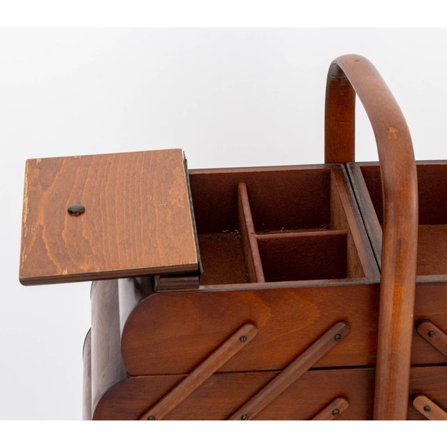 Art Deco Walnut Sewing Box, Early 20th Century For Sale In New York - Image 6 of 10