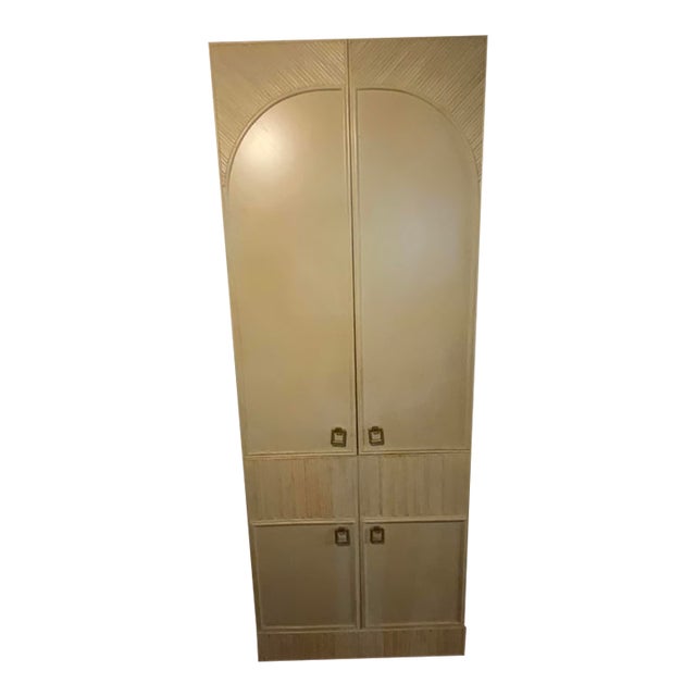 Late 20th Century Ficks Reed Mirrored Glass Cabinet For Sale