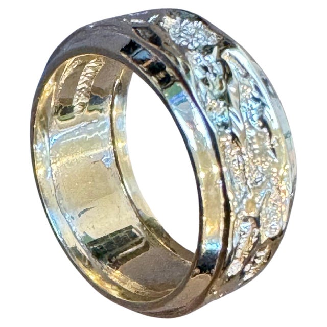 14 Karat Yellow Gold Classic Wide Wedding Band With Design Ring, Unisex Size 4.5 For Sale - Image 15 of 18