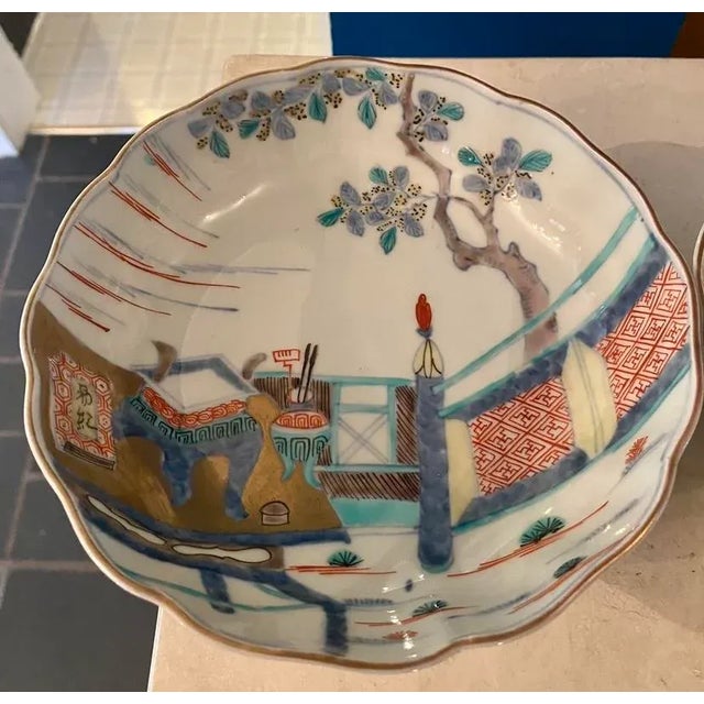Late 19th Century Pair of Antique Japanese Porcelain Dishes For Sale - Image 4 of 10