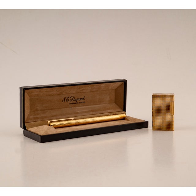 Gold Gold-Plated Standard Lighter and Vermeil Piston Fountain Pen from S.T. Dupont, 1970s, Set of 2 For Sale - Image 8 of 18