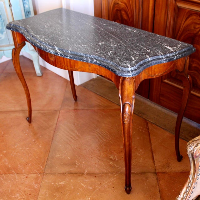 Early 20th Century Pair of Edwardian Satinwood Marquetry Console Tables With Marble Tops For Sale - Image 5 of 14