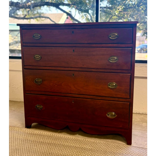 Late 18th Century Federal Period Mahogany Chest of Drawers For Sale In Houston - Image 6 of 9