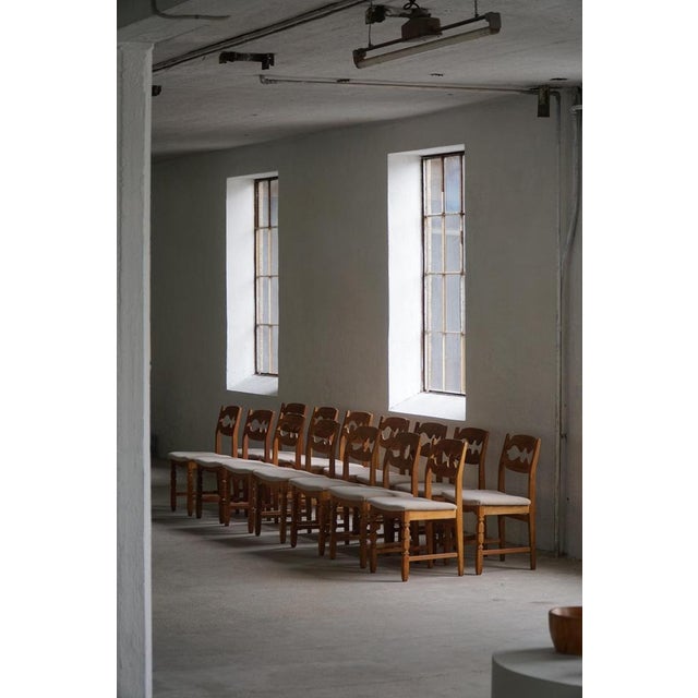 1960s Vintage Razorblade Dining Chairs in Oak and Mohair by Henning Kjærnulf, 1960s, Set of 6 For Sale - Image 5 of 18