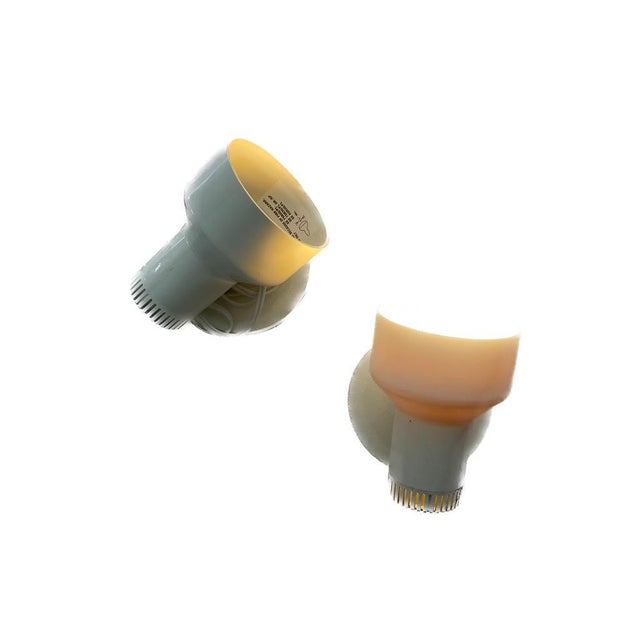 1970s Iconic Pair of General Electric PLK-1 Spot Lamps | Space Age Minimalist Lighting | Cream Eyeball Lights For Sale In Atlanta - Image 6 of 10