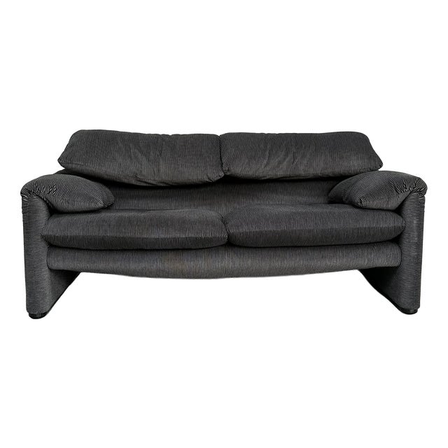 Maralunga Two-Seater Sofa by Vico Magistretti for Cassina, 1990s For Sale