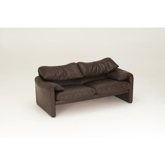 Maralunga Two-Seater Sofa by Vico Magistretti for Cassina, 1970s For Sale - Image 7 of 14