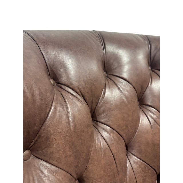 Fine Tufted Leather Lounge Chair by Distinctive Leather Inc For Sale In New York - Image 6 of 7