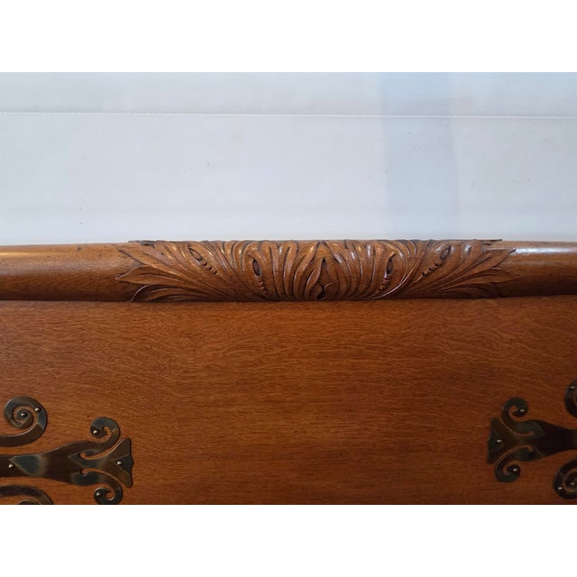 Art Deco Antique 1880s Victorian Arts & Crafts Queen Golden Oak Hand Carved Original Art Nouveau Metalwork For Sale - Image 3 of 17