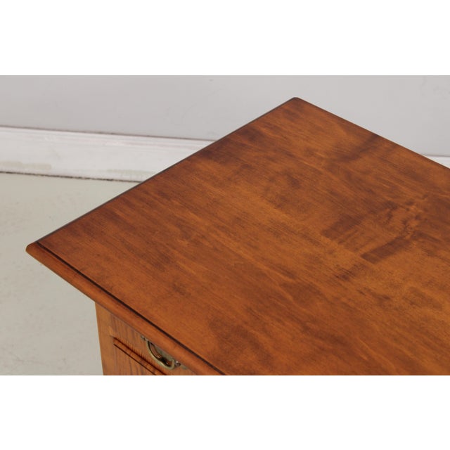 Eldred Wheeler Tiger Maple Lowboy Dressing Table For Sale - Image 12 of 18