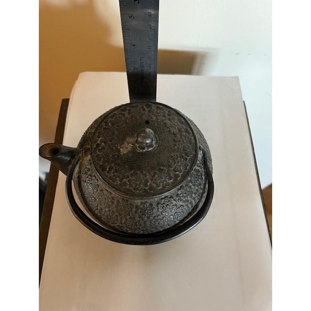 Metal Mid 20th Century Signed Japanese Cast Iron Floral Teapot - Ueda Zō For Sale - Image 7 of 7