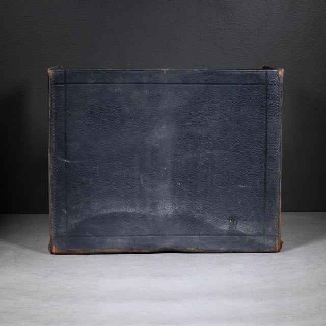 Brown Antique Distressed Leather Camera Case c.1900-1930 For Sale - Image 8 of 10
