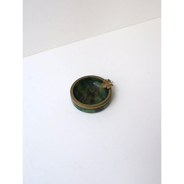 Italian Alabaster Marble and Brass Ashtray or Jewelry Dish, Mid-20th Century For Sale - Image 9 of 10