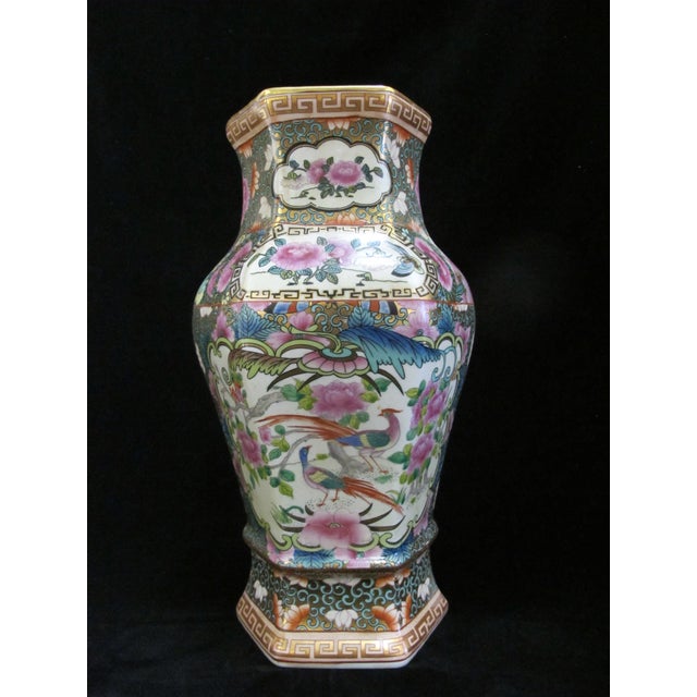 Pink Chinese Famille Rose Medallion Bird & Flower Design Wall Pocket Vase Pair For Sale - Image 8 of 15