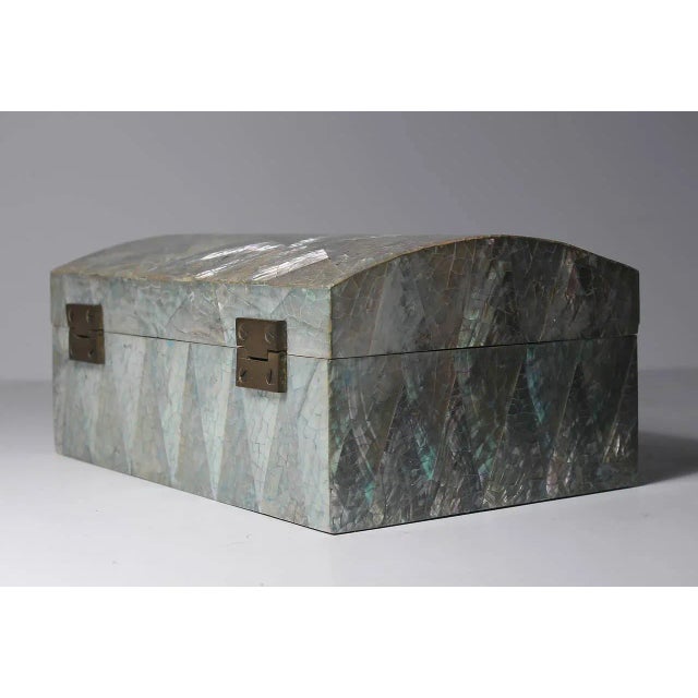 Maitland - Smith Pair of Vintage Crackled Abalone Jewelry Boxes For Sale - Image 4 of 6